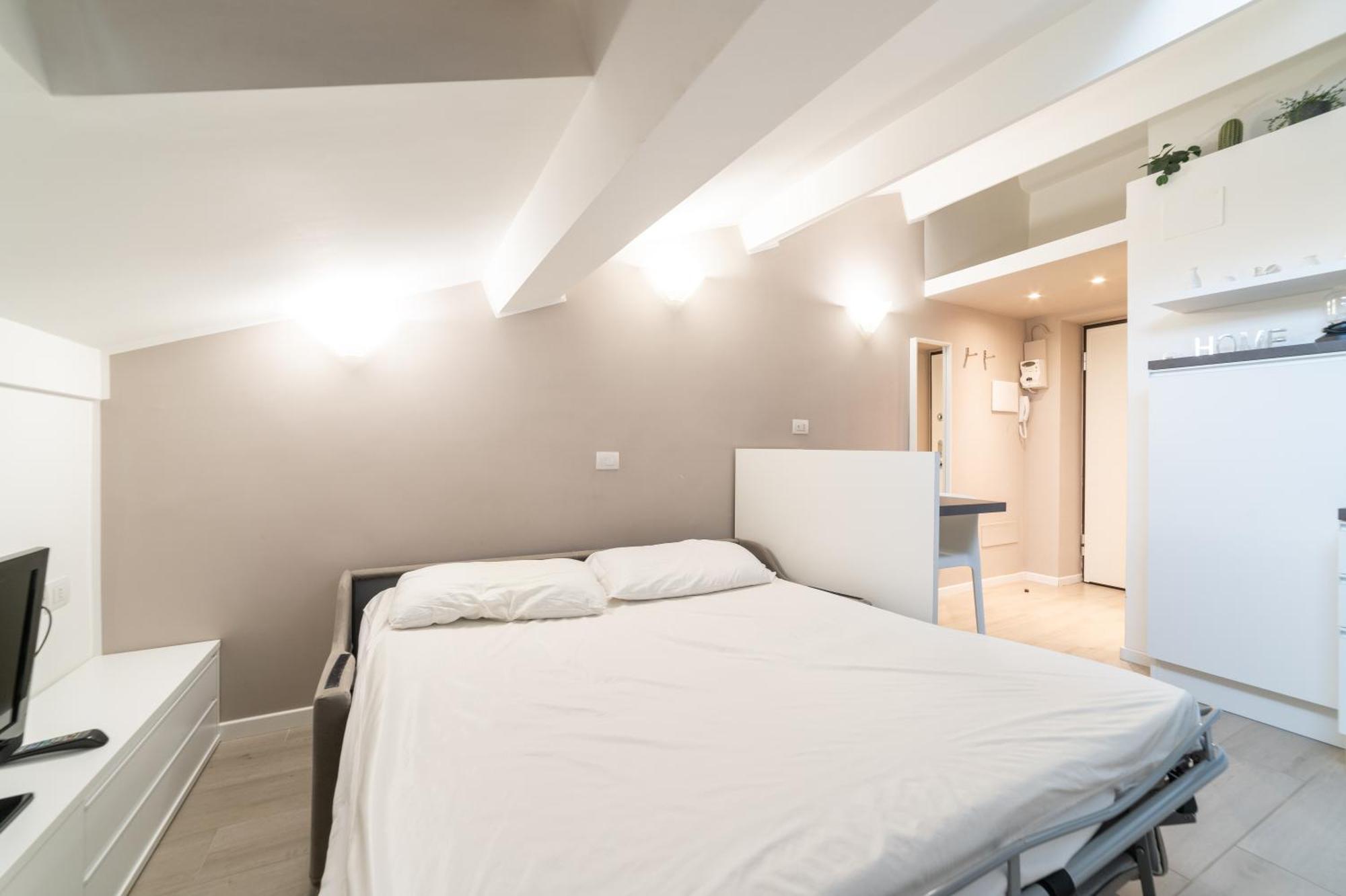 Intrho Flat P.ta Romana Milan