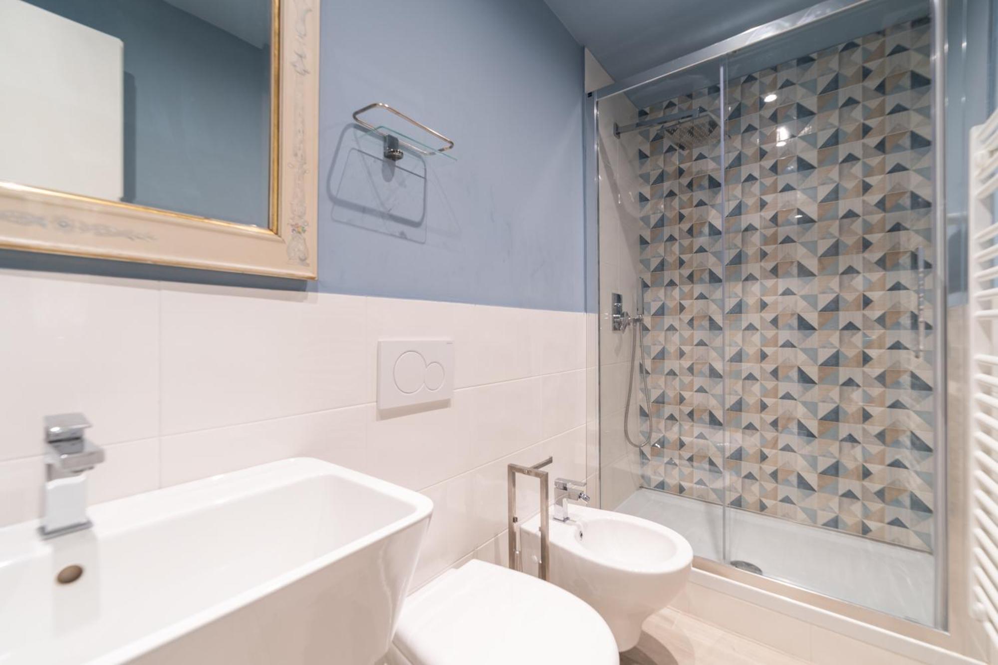 Intrho Flat P.ta Romana Milan